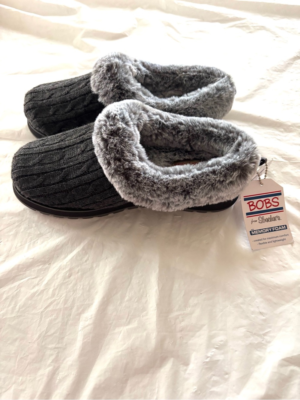NWT Skechers Bob’s Gray Keepsake Ice Angel Faux-Fur Slip-On Slippers SZ 8